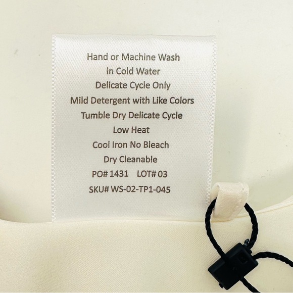 Fishers Finery Mulberry Silk Sleeveless Tank Top Size Medium Cream Neutral NWT - Picture 8 of 12